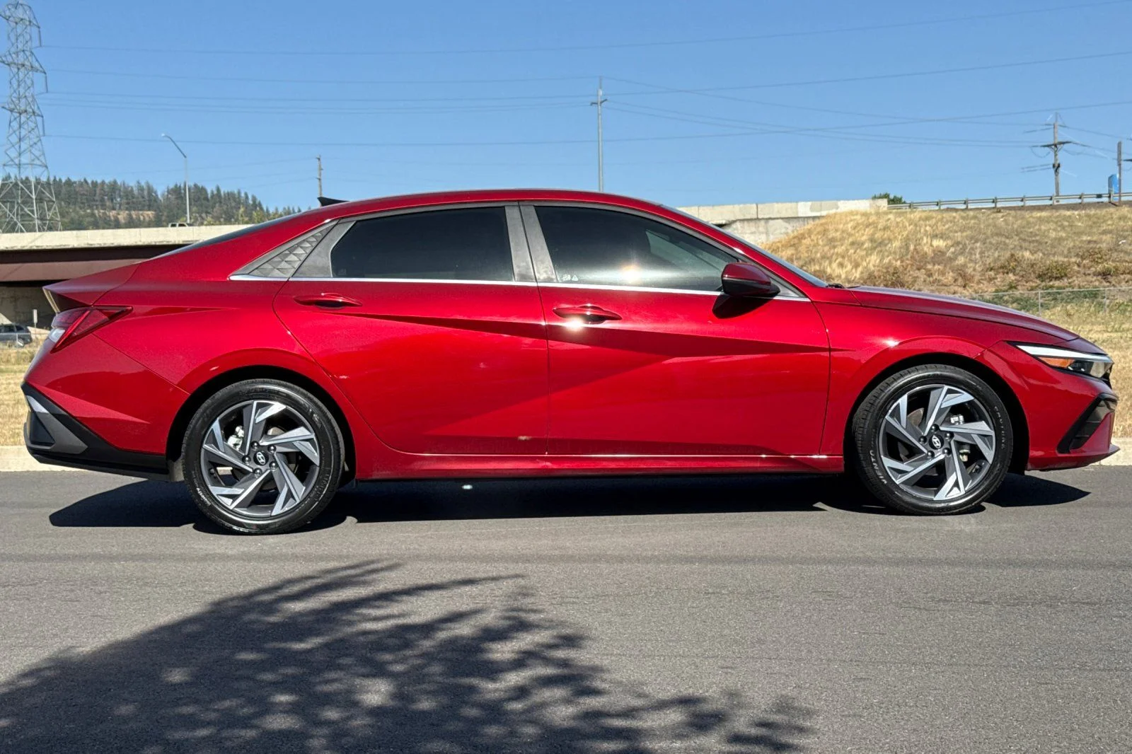 Used 2025 Red Hyundai Limited image 2