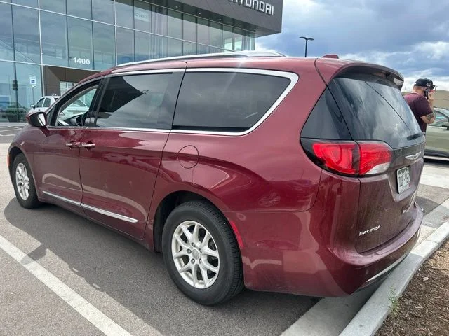 Used 2020 Red Chrysler Touring L image 4