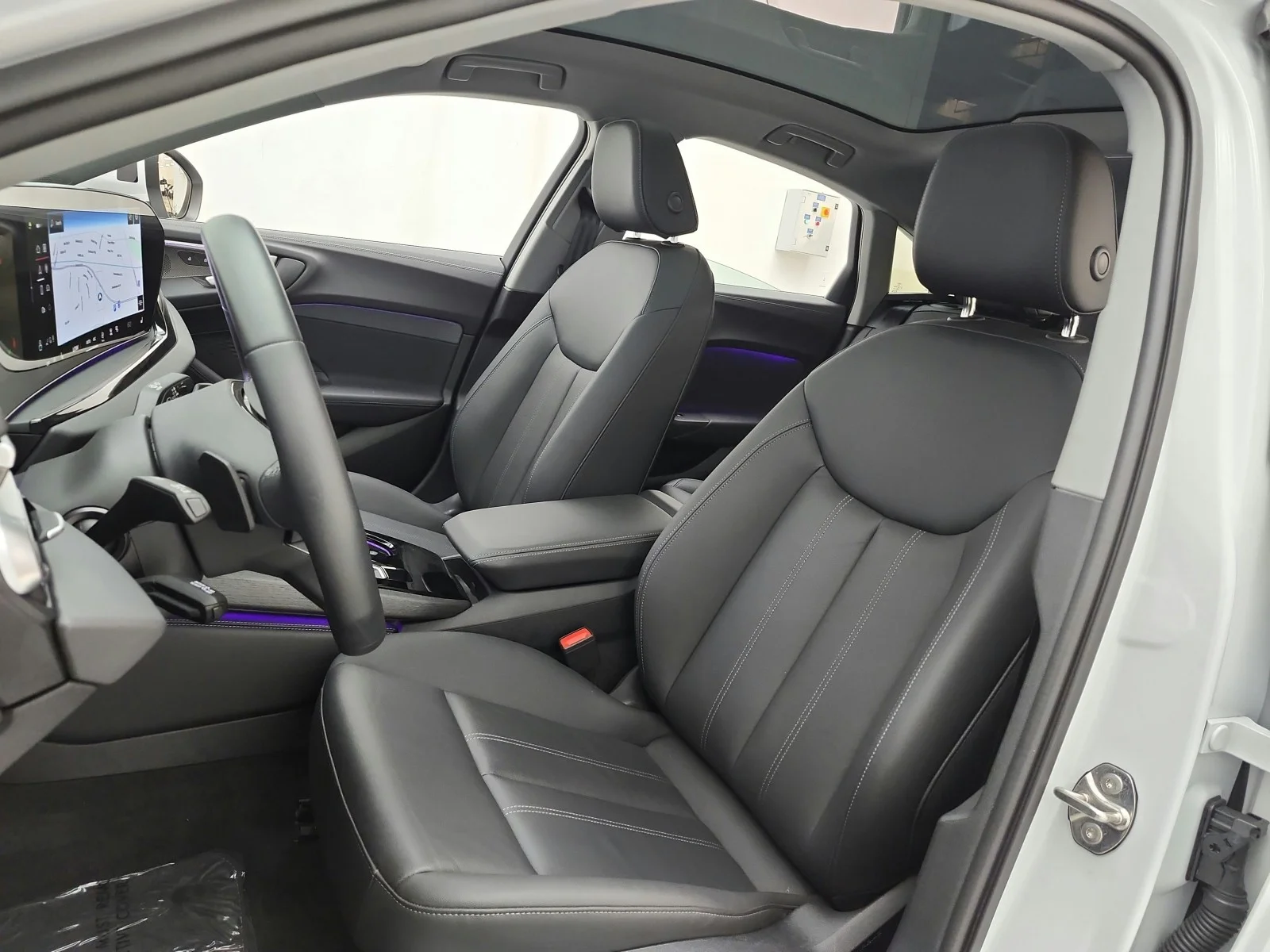 Used 2025 Glacier White Metallic Audi Premium Plus image 10