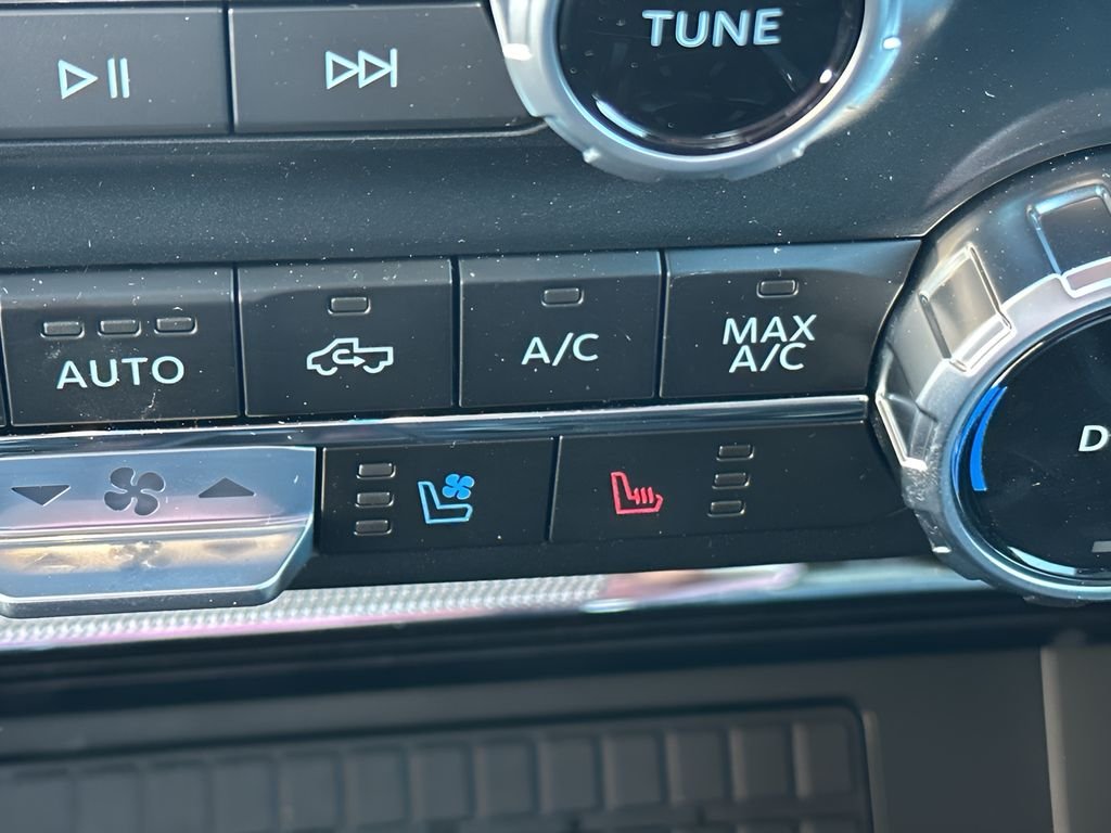 2025 Ford F-150 Lariat - Photo 25
