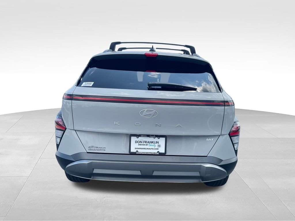Used 2026 Gray Hyundai SEL Premium image 4