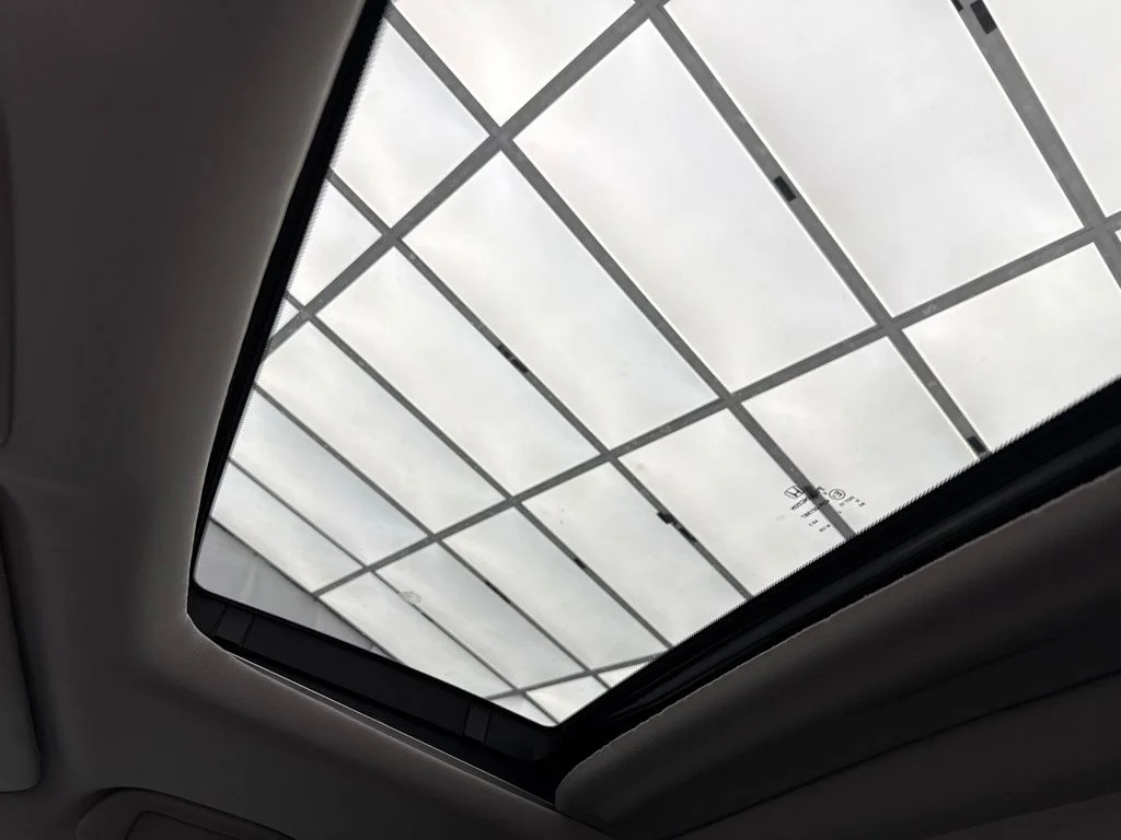 New 2026 Platinum White Pearl Honda Touring image 22