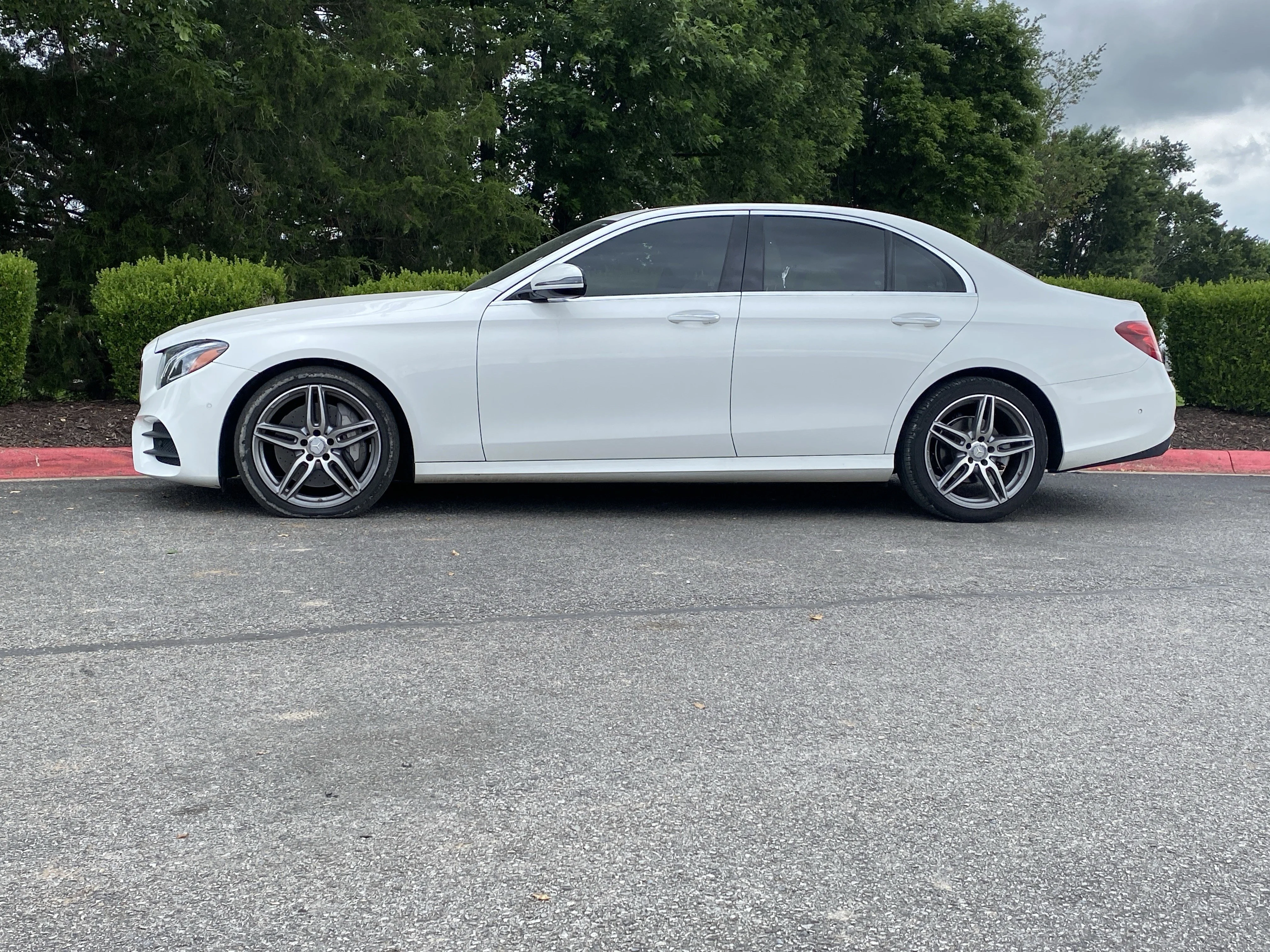 Used 2017  Mercedes-Benz E 300 image 7