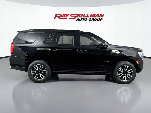 2023 GMC Yukon AT4 - Photo 8