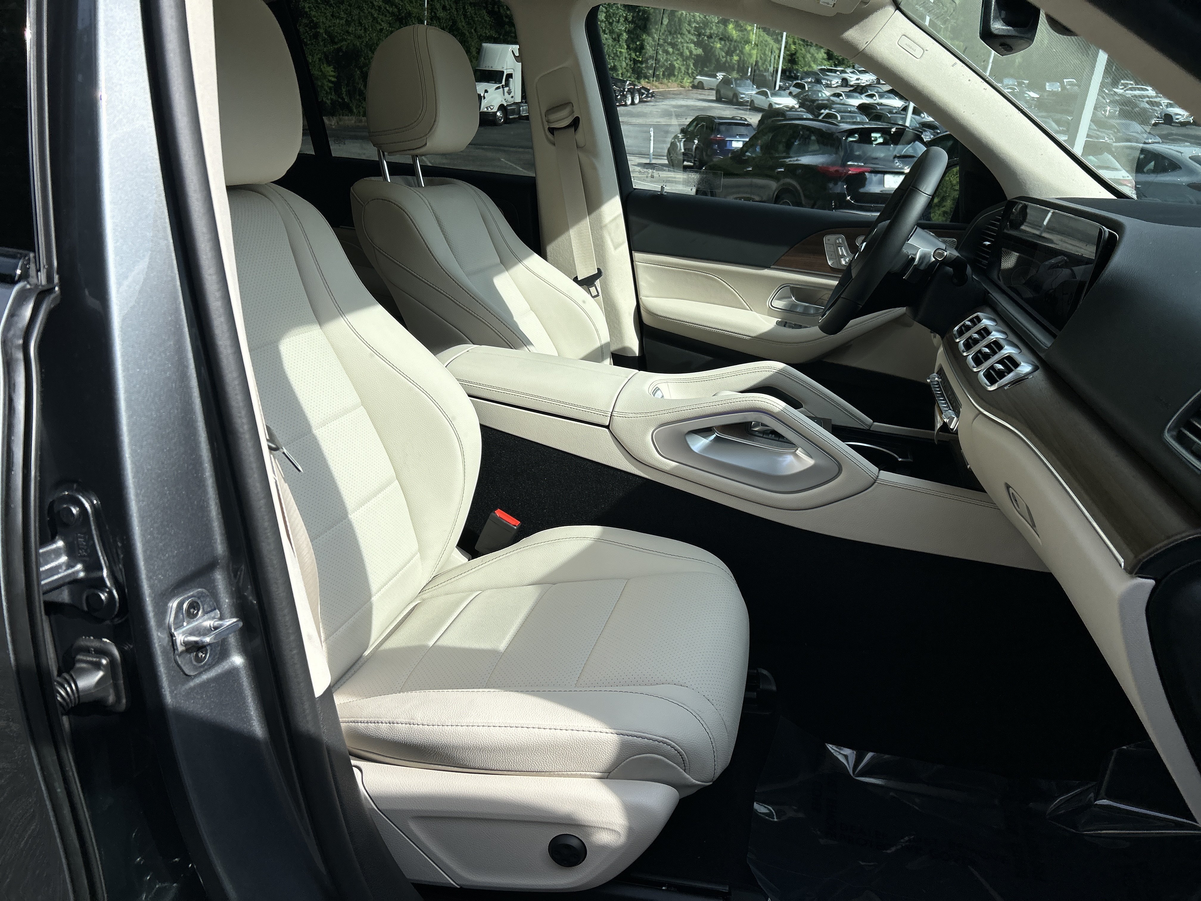 New 2026 Selenite Grey Metallic Mercedes-Benz GLE 350 SUV image 44