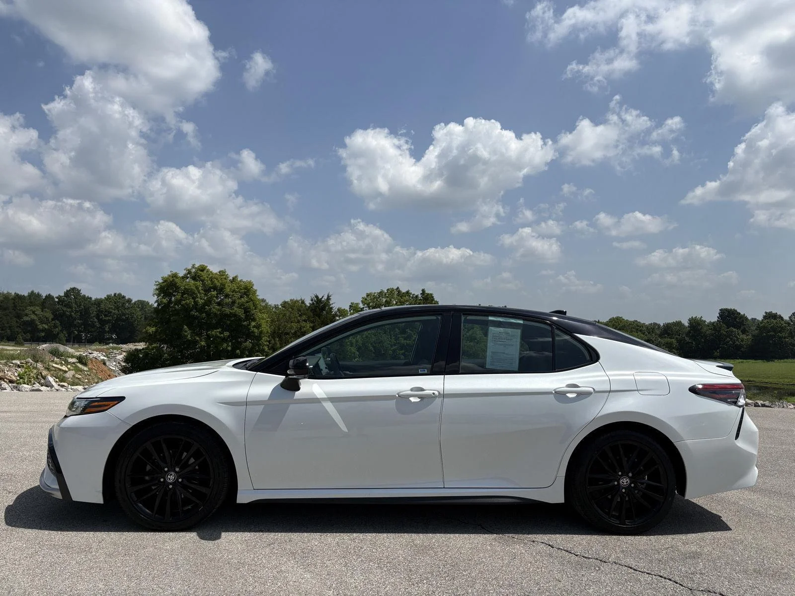 Used 2023 Midnight Black Metallic Toyota XSE V6 image 18