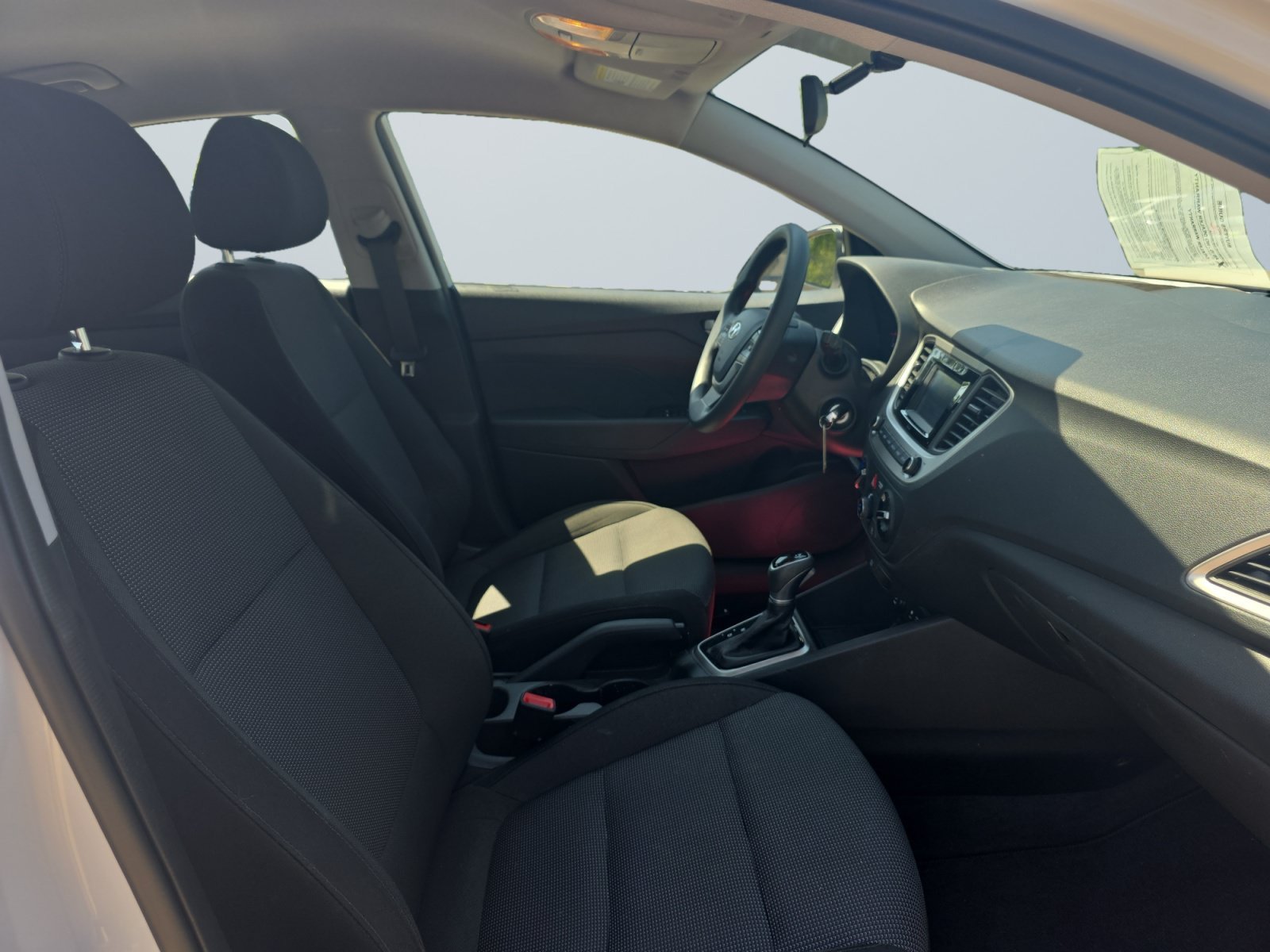 Used 2021 Frost White Pearl Hyundai SE image 16
