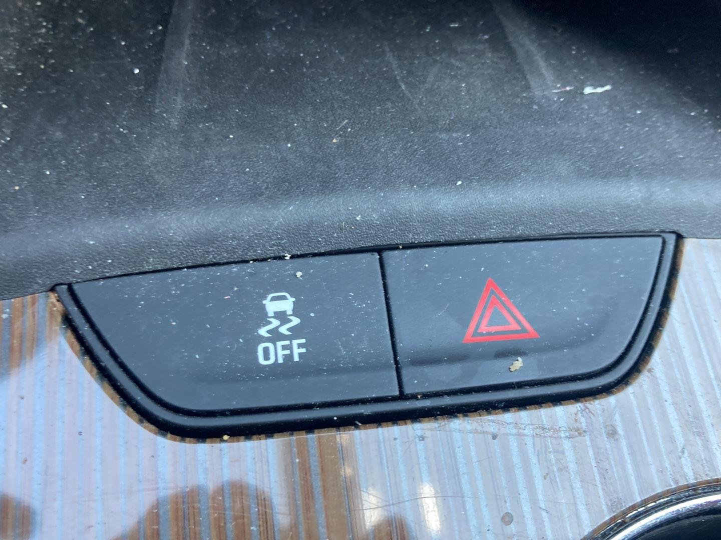 Used 2019  GMC SLE-2 image 22