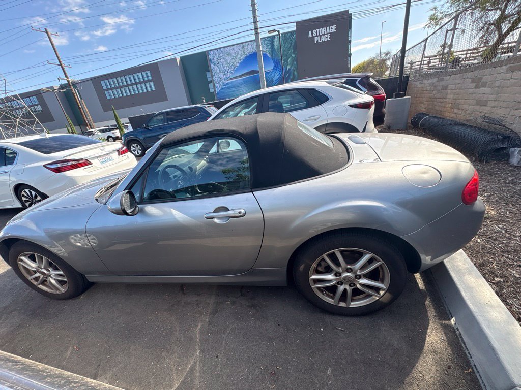 Used 2012 Liquid Silver Metallic Mazda Sport image 8
