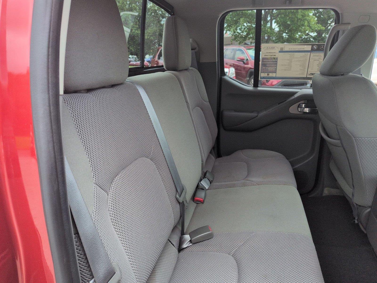 Used 2018 Lava Red Nissan SV V6 image 34