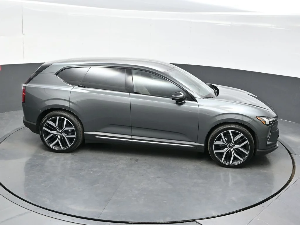 New 2027 Forest Lake Volvo Ultra image 39