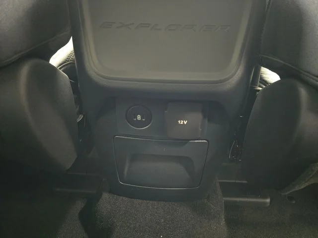 New 2026 Star White Metallic Tri-Coat Ford Active image 15