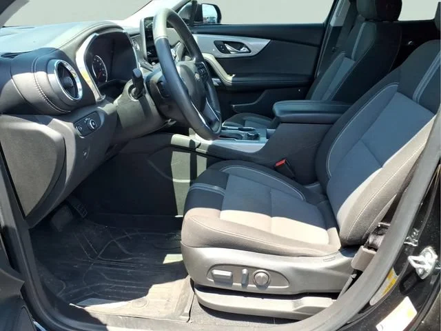 Used 2023 Black Chevrolet 2LT image 15