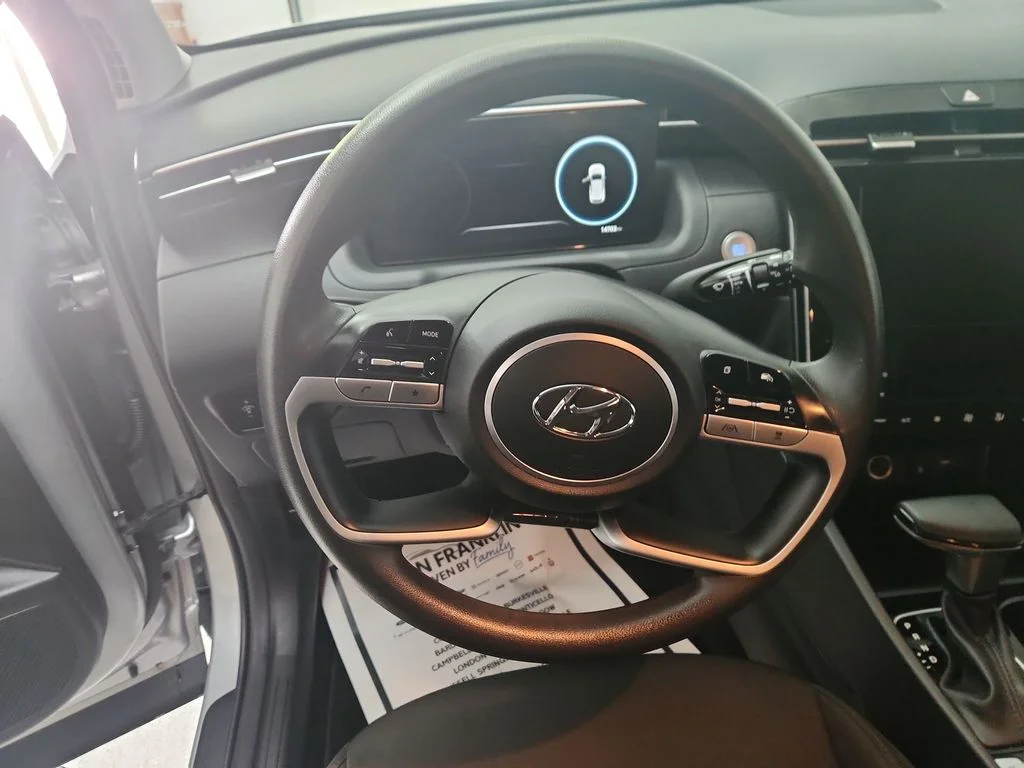 Used 2024 Silver Hyundai SEL image 18
