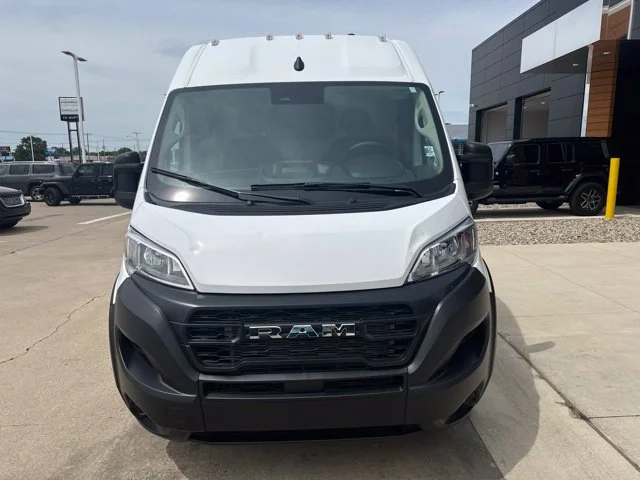 Used 2025 White Ram High Roof image 3