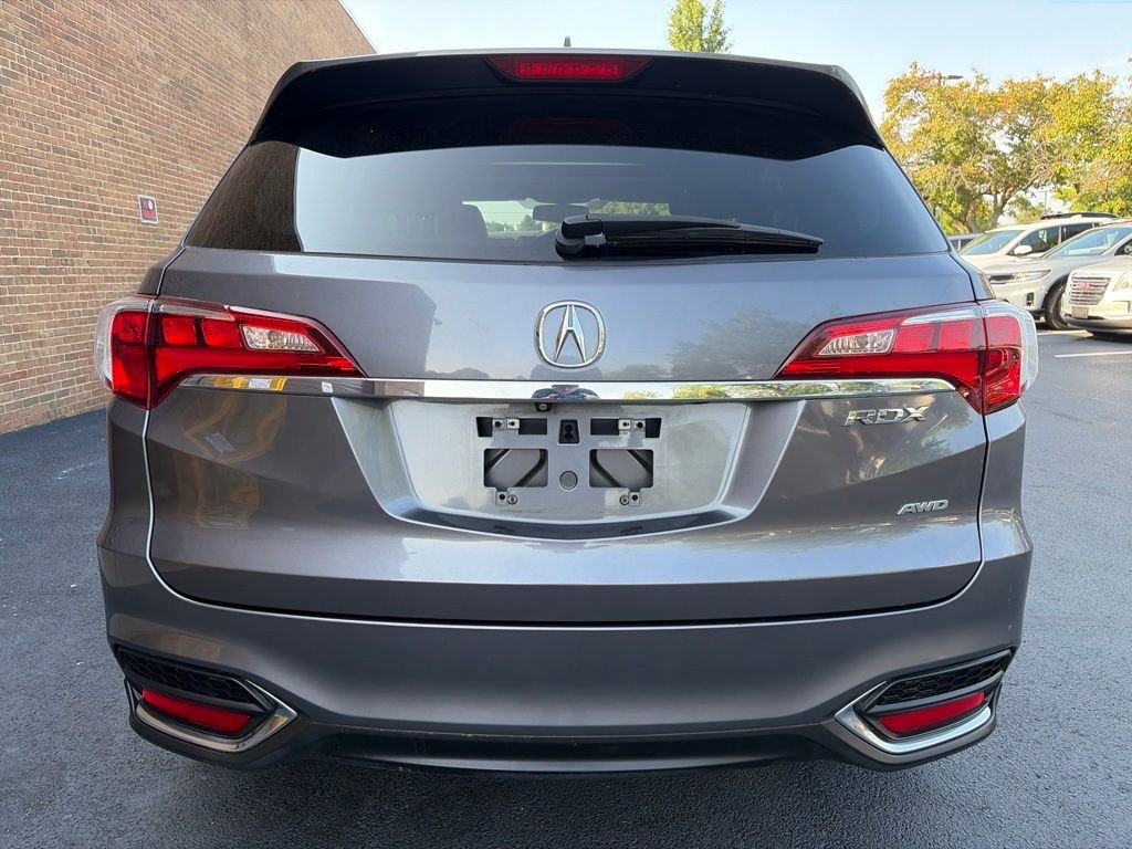 Used 2018 Modern Steel Metallic Acura  image 7