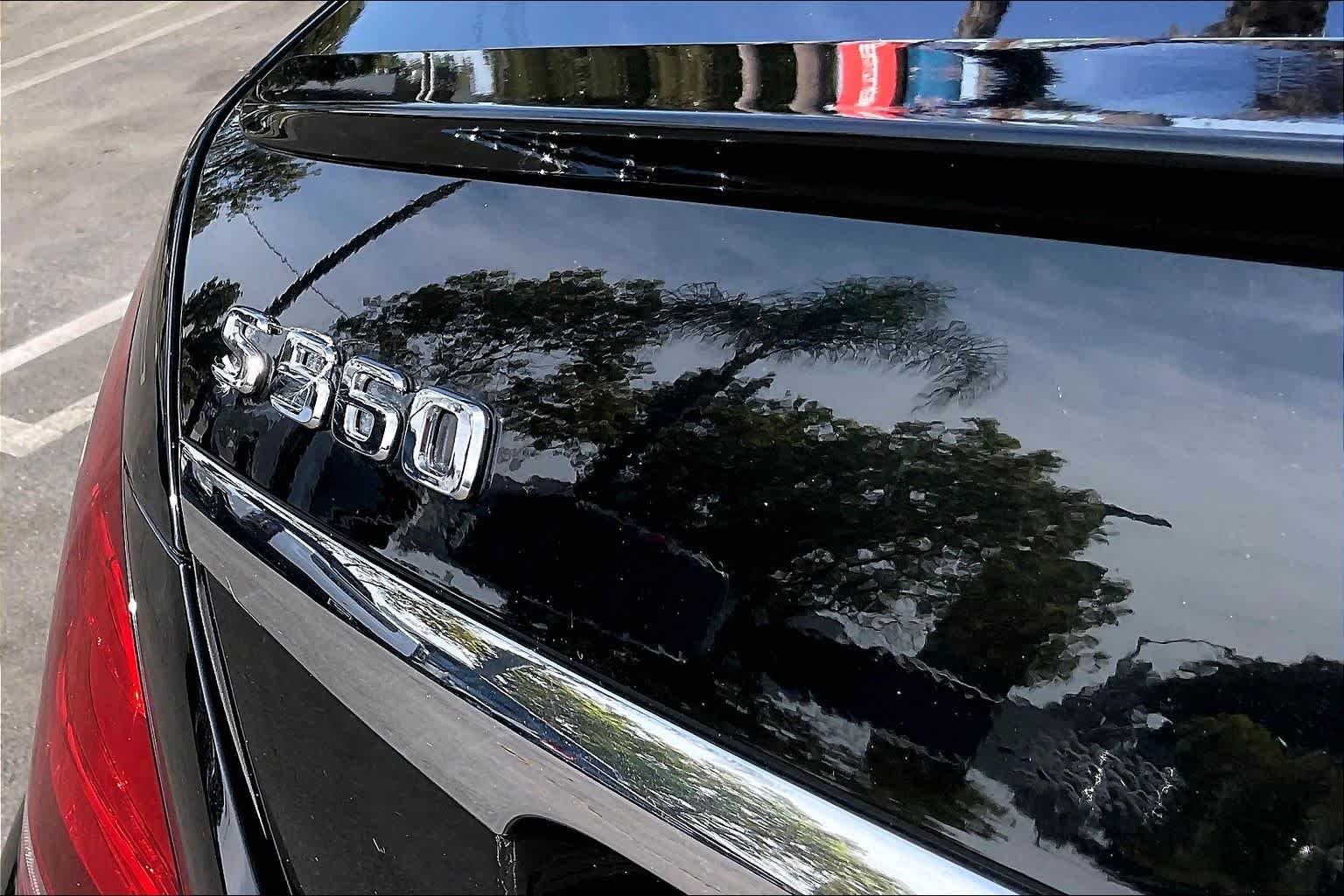 Used 2018 Black Mercedes-Benz S 560 image 9
