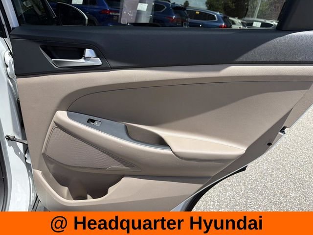 Used 2019 White Hyundai Value image 17
