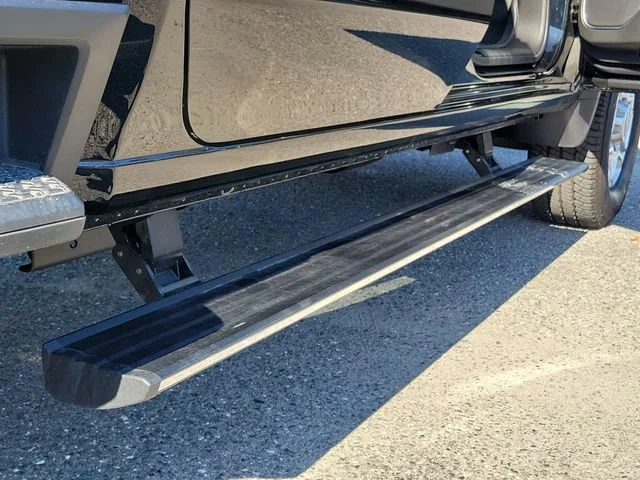 2025 Chevrolet Silverado 2500HD LTZ - Photo 11