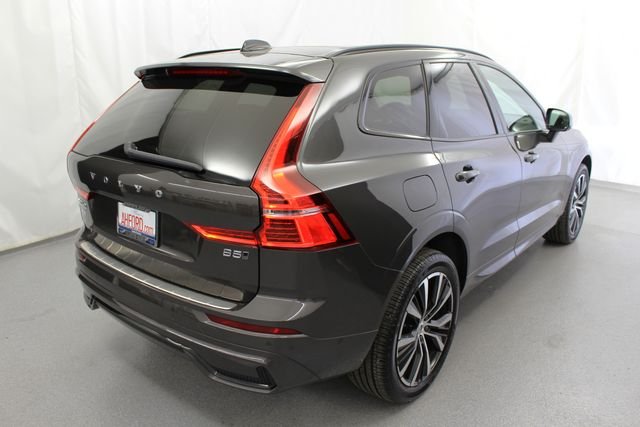 2023 Volvo XC60 Plus - Photo 10