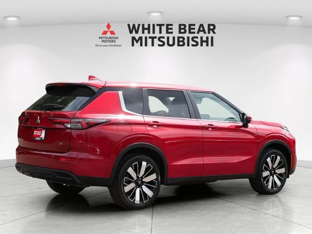 Certified Used 2025 Red Diamond Mitsubishi SE image 5