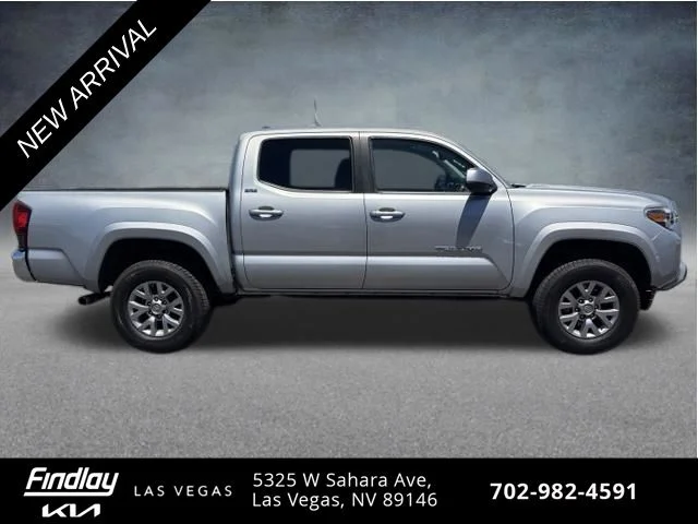 Used 2018 Silver Toyota SR5 image 4