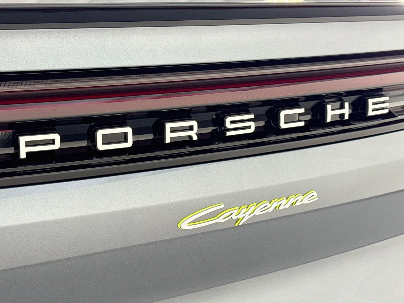 New 2026 Vanadium Grey Metallic Porsche E-Hybrid image 24
