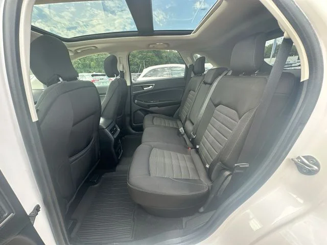 Used 2019 White Ford SEL image 28