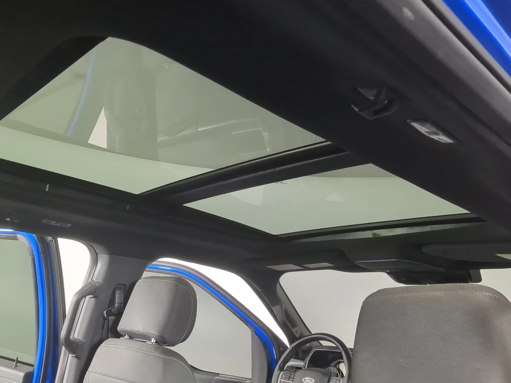 Used 2021 Velocity Blue Metallic Ford XLT image 24