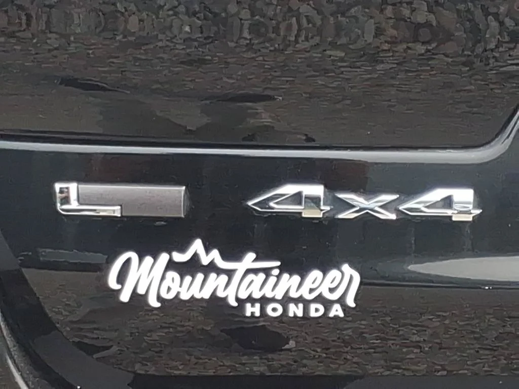Used 2023 Black Jeep Limited image 9