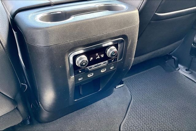Used 2023 White GMC Denali image 33