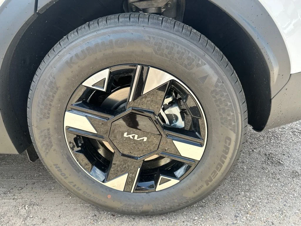 New 2026 White Kia LX image 21
