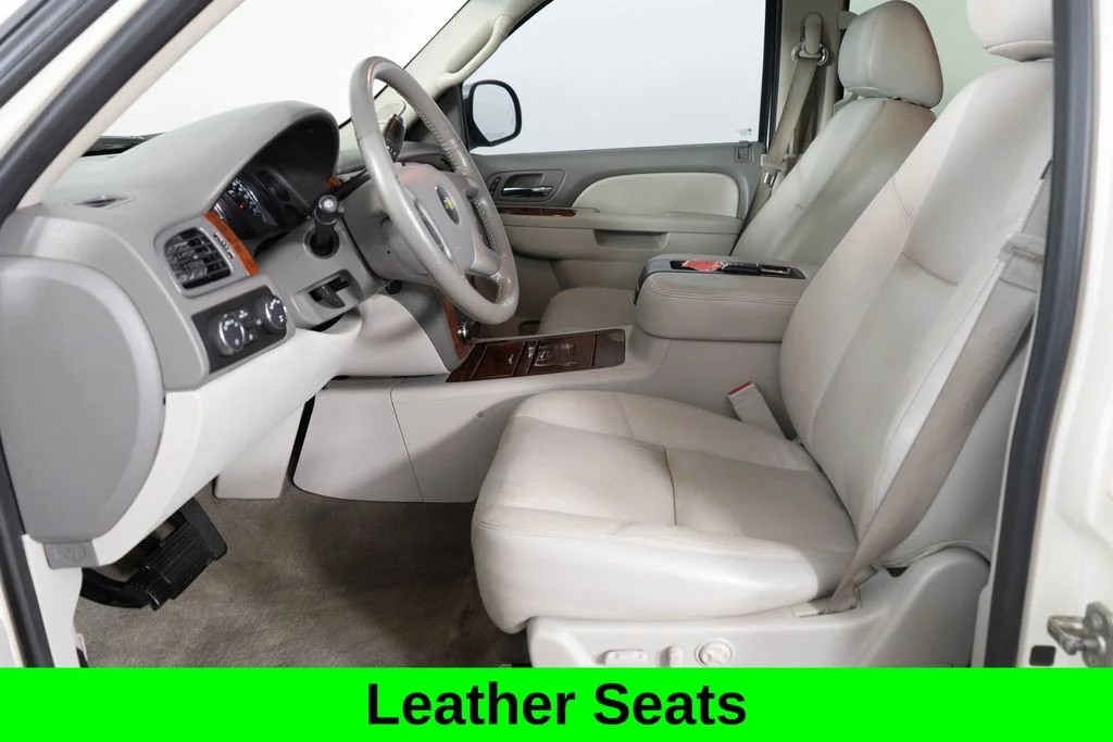 Used 2013 White Chevrolet LTZ image 7