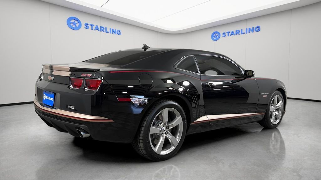 Used 2010 Black Chevrolet 2SS image 9