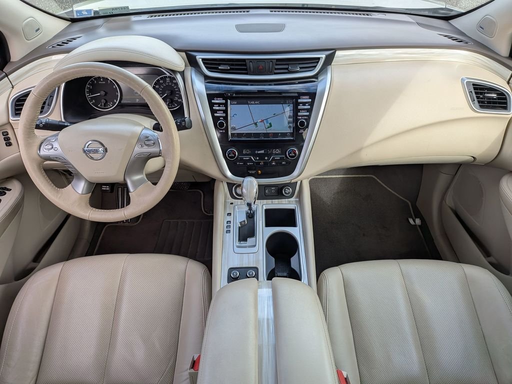 Used 2018 White Nissan Platinum image 28