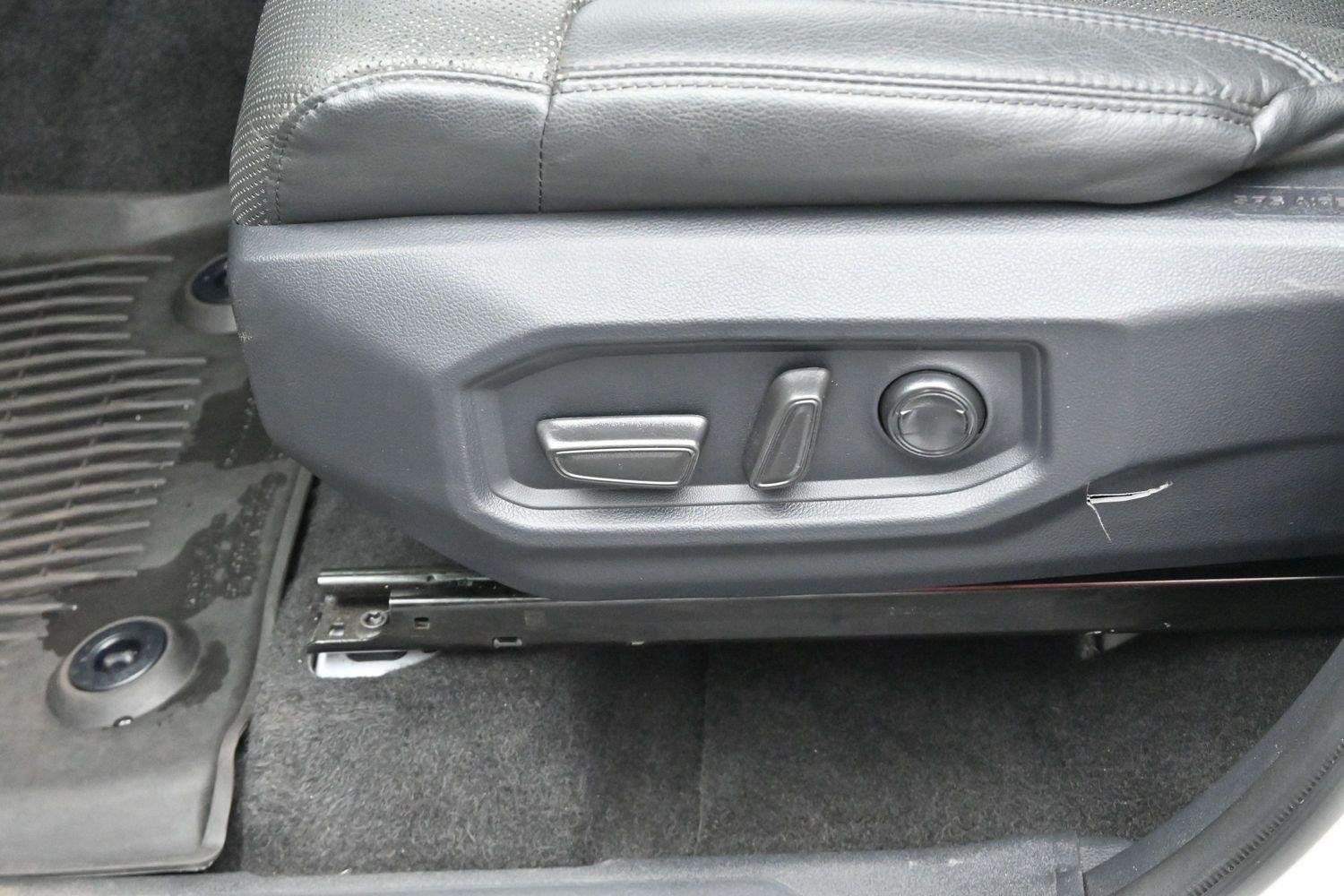 Used 2023 Ice Cap Toyota Limited image 14