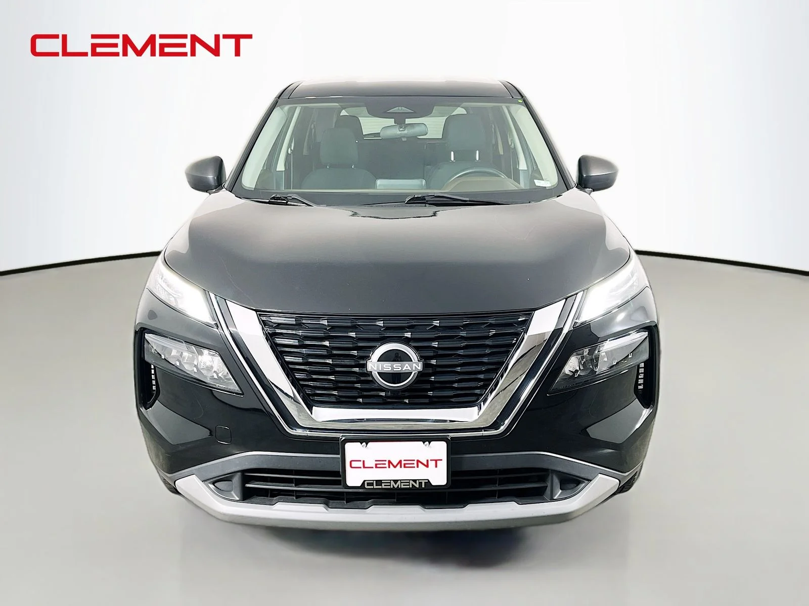 Used 2023 Black Nissan S image 3