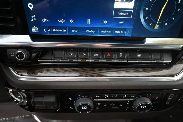 Used 2025 Blue Chevrolet LT image 33