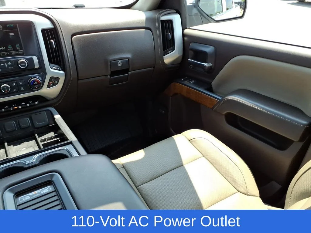 Used 2018 White GMC SLT image 30