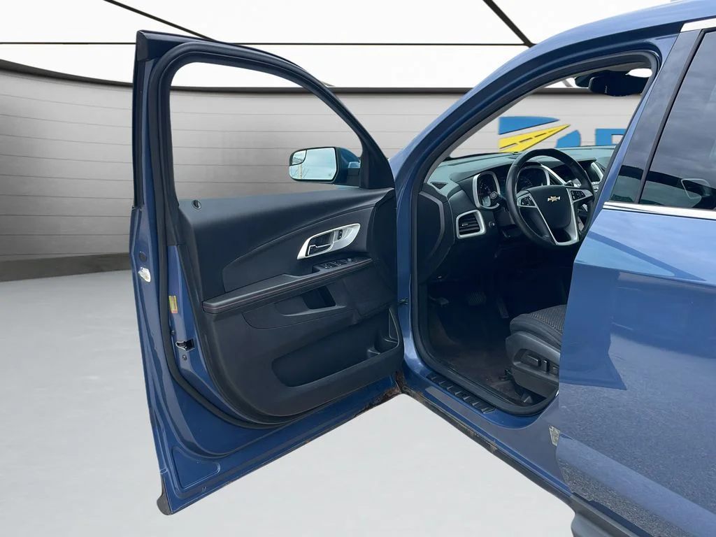 Used 2012 Blue Chevrolet LT image 35