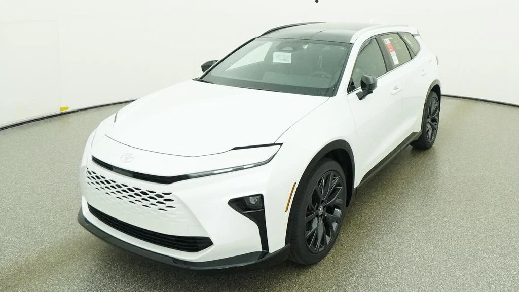 New 2026 Oxygen White Toyota Limited image 20