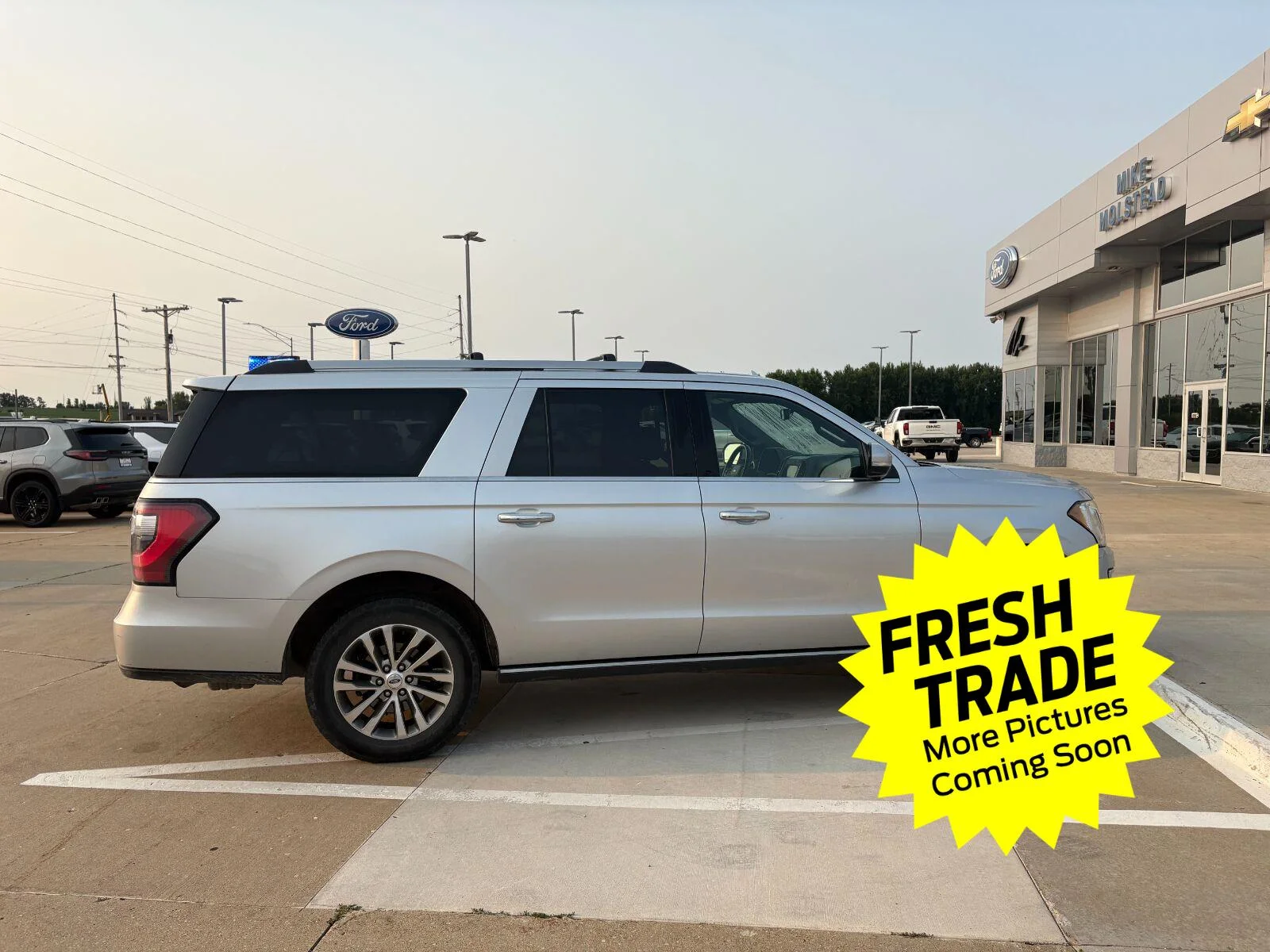 Used 2018 Ingot Silver Ford Limited image 4