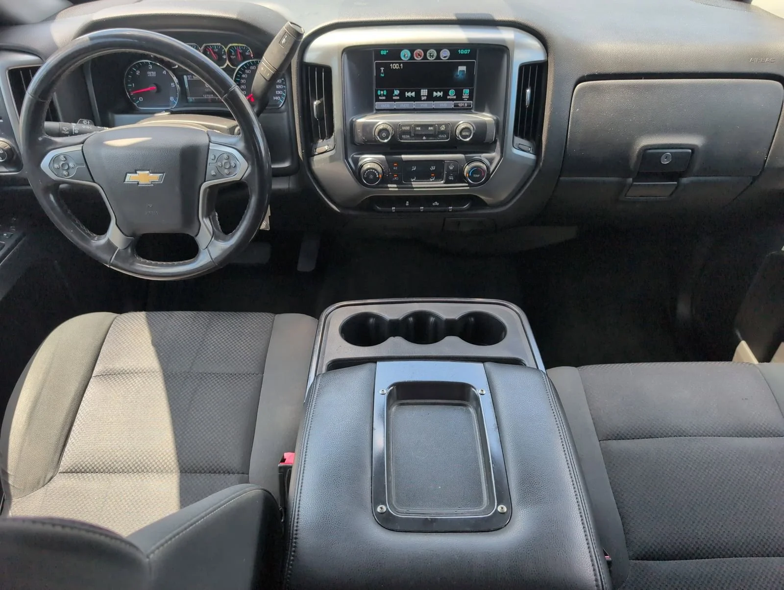 Used 2018 BLACK Chevrolet LT image 27