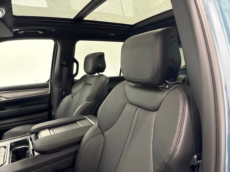 2026 Jeep Grand Wagoneer Upland - Photo 17