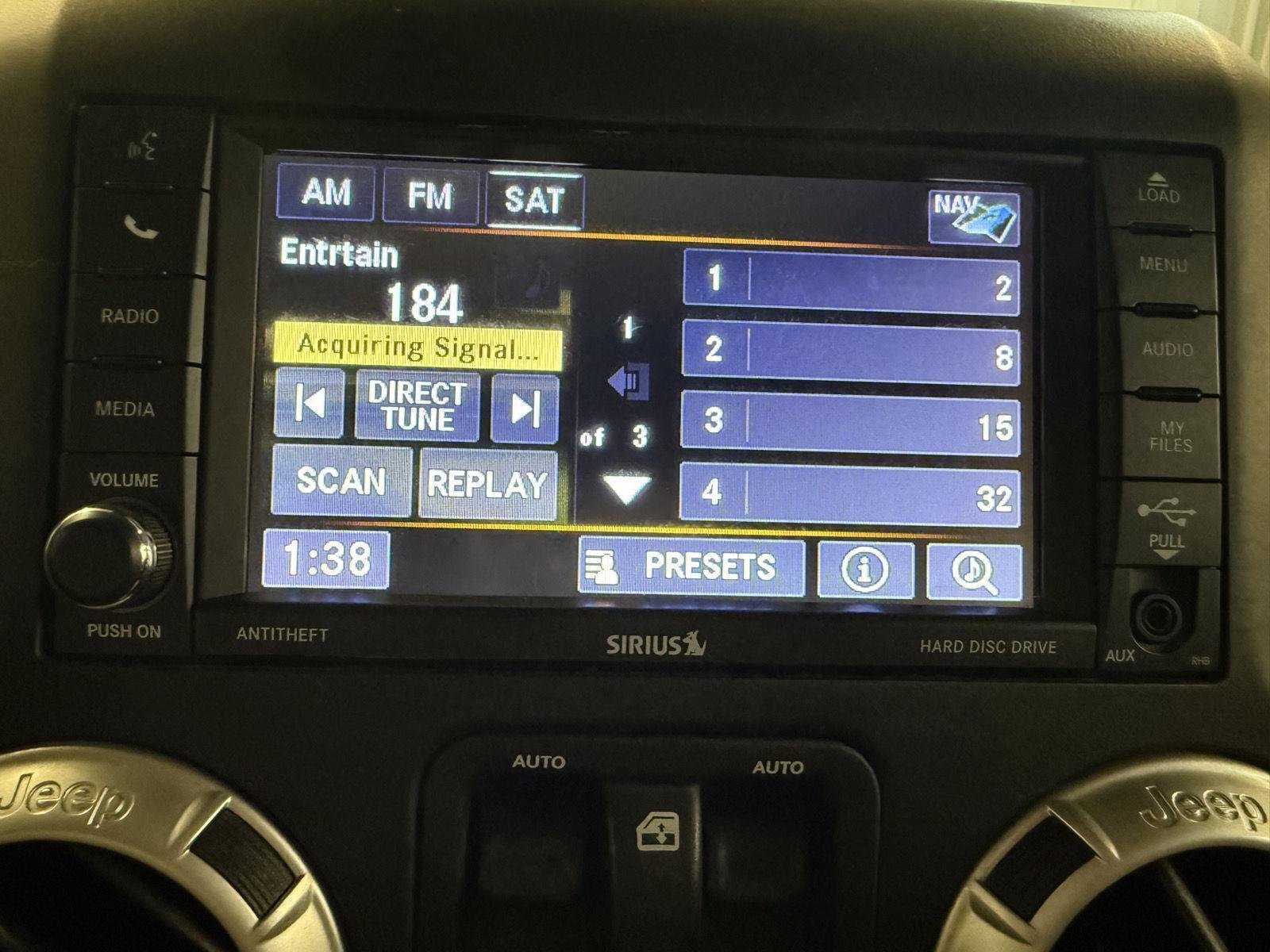 2018 Jeep Wrangler Sahara - Photo 11