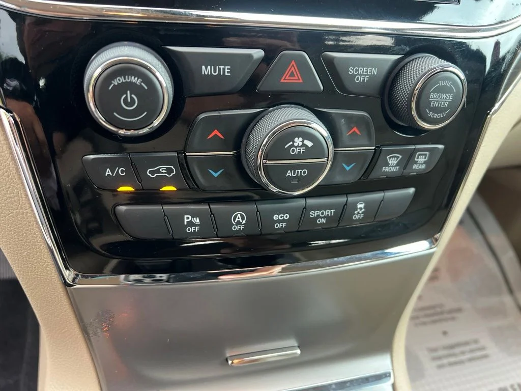 Certified Used 2019 Blue Jeep Limited image 40