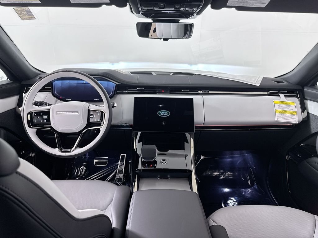 New 2026 Varesine Blue Land Rover Dynamic SE image 19