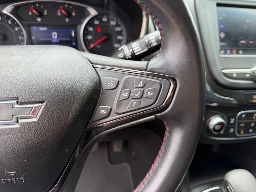 Used 2022 Summit White Chevrolet RS image 18
