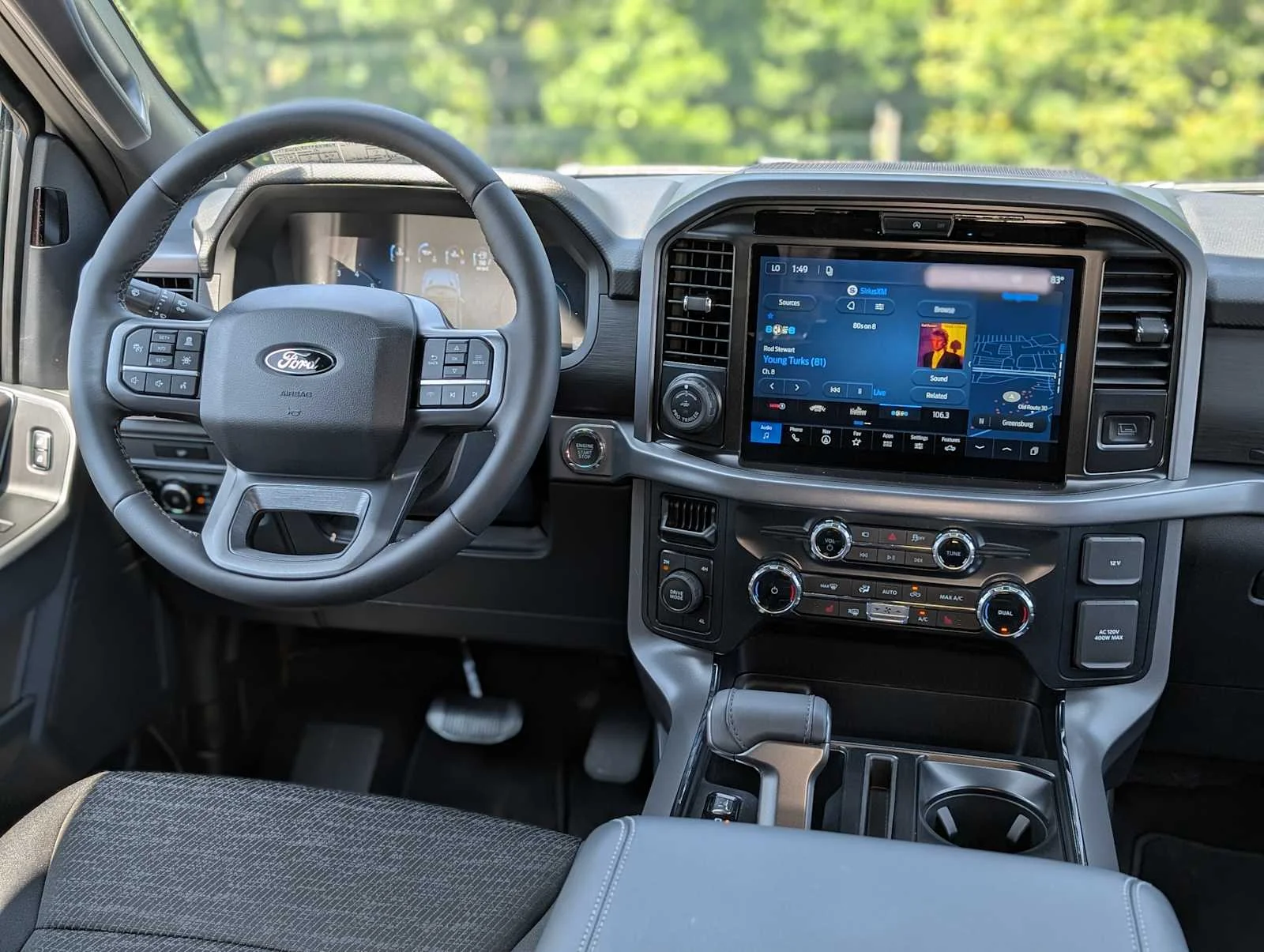 New 2026 Oxford White Ford XLT image 5