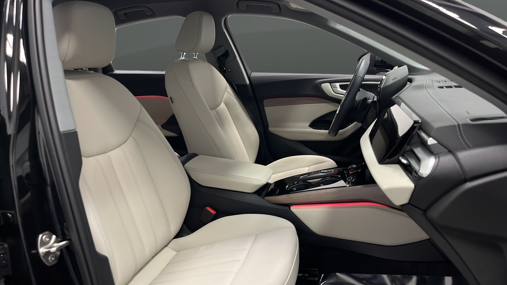 Used 2025 Black Audi  image 23